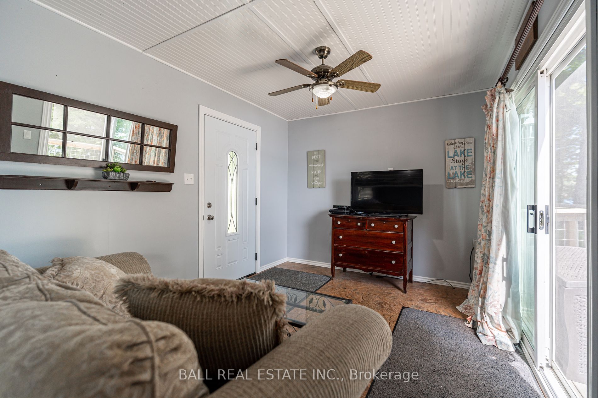1758 Papineau Lake Rd