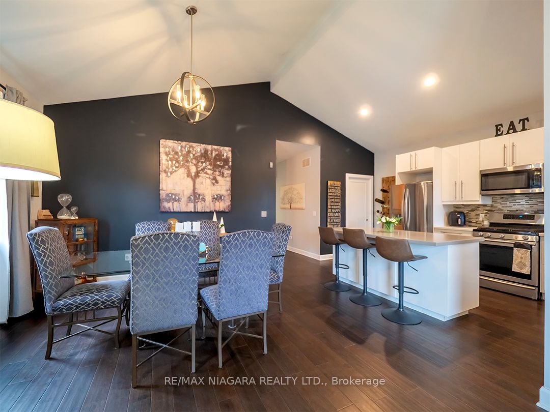5 Heron Pointe Road