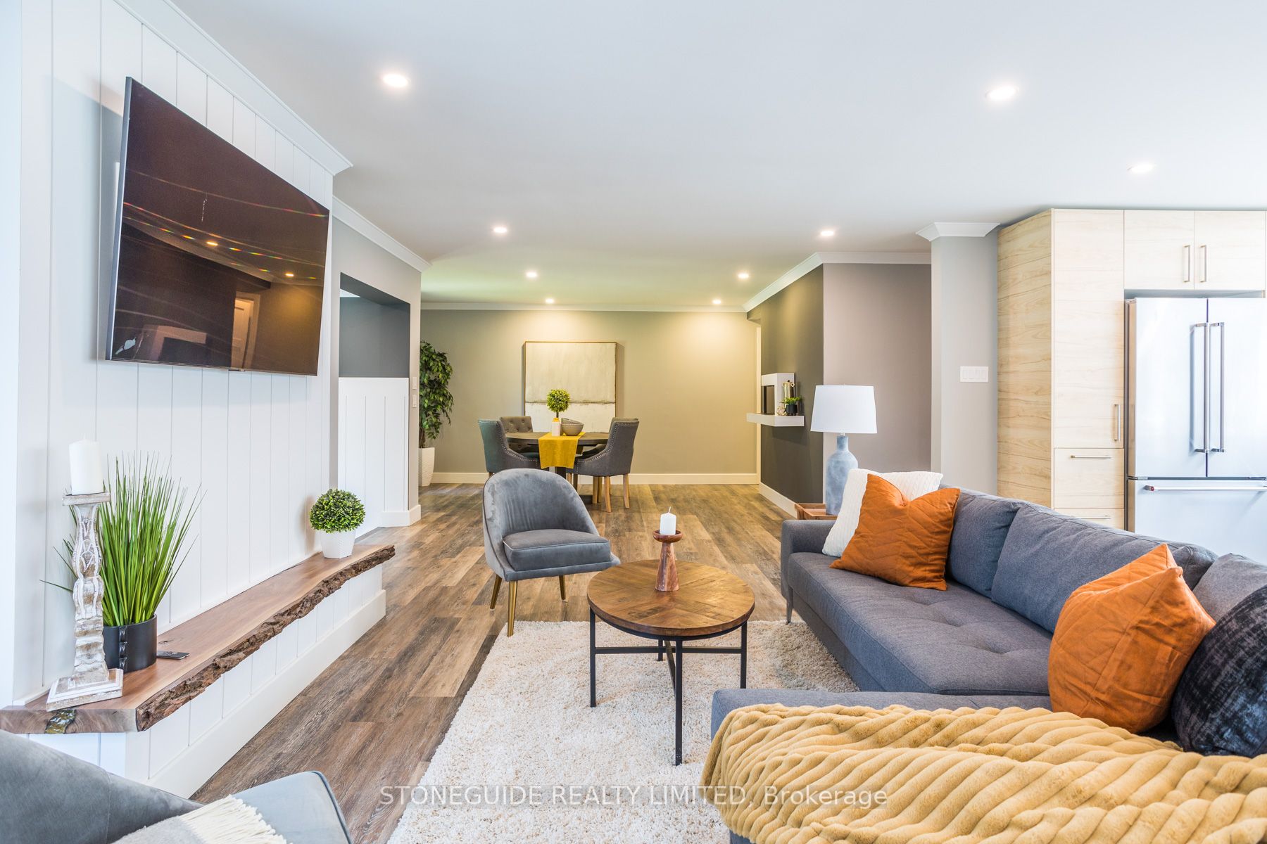 6 Weller Cres