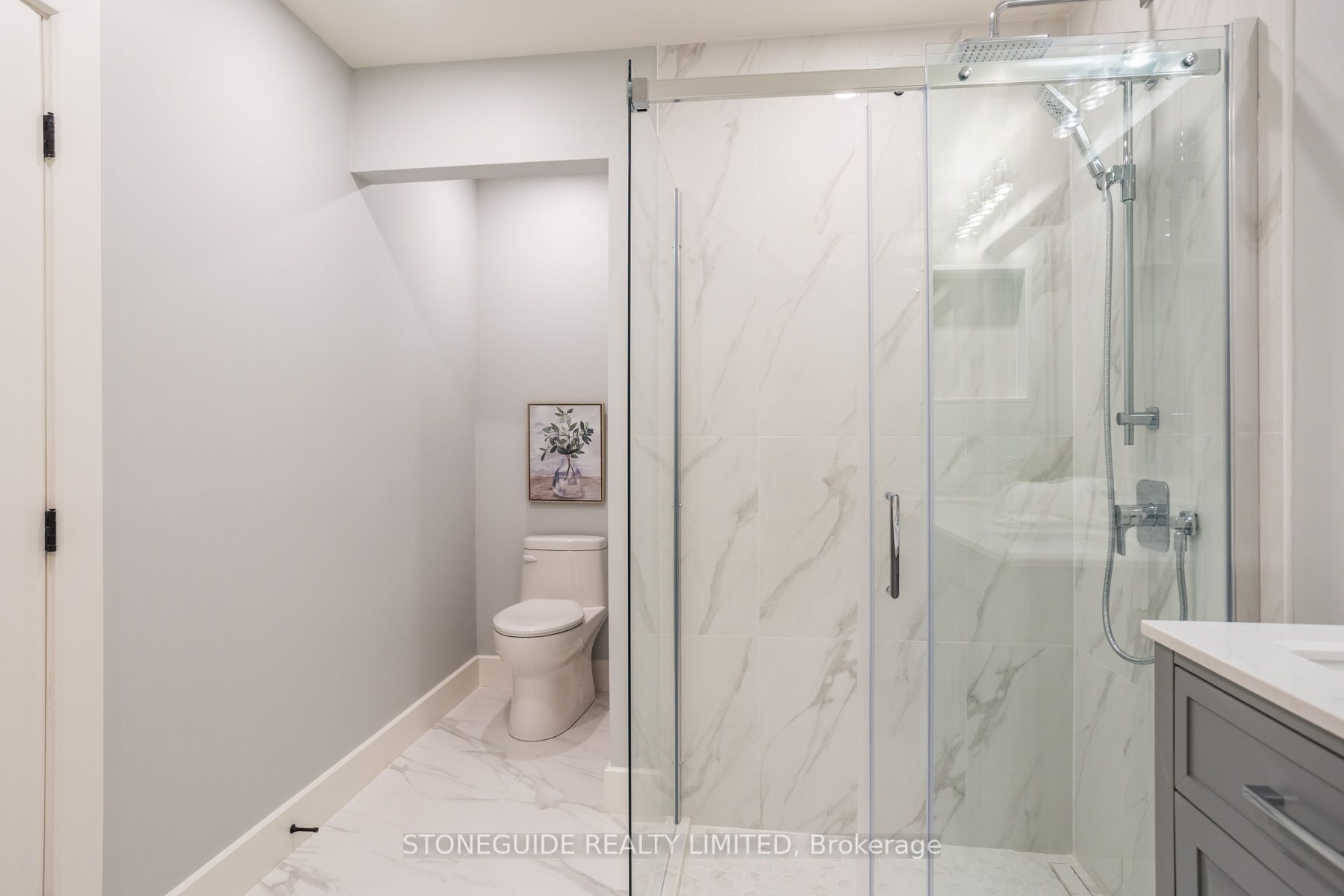6 Weller Cres