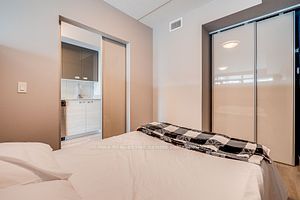 250 Albert St, #504
