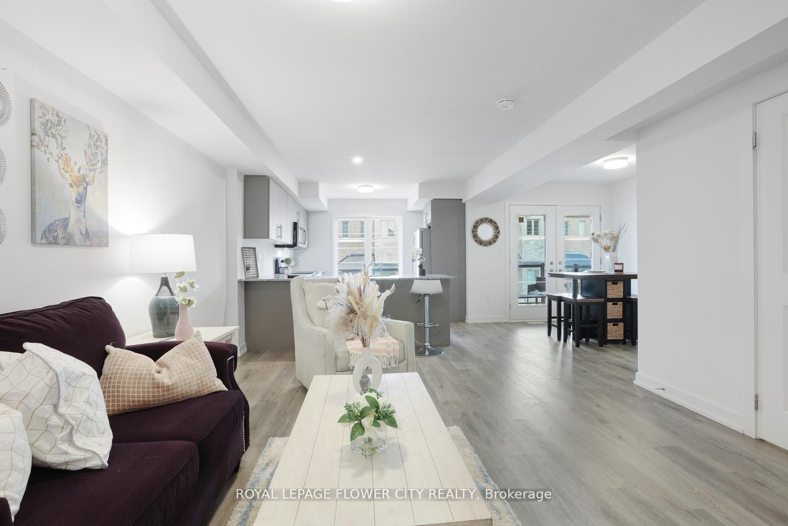 205 West Oak Tr, #16