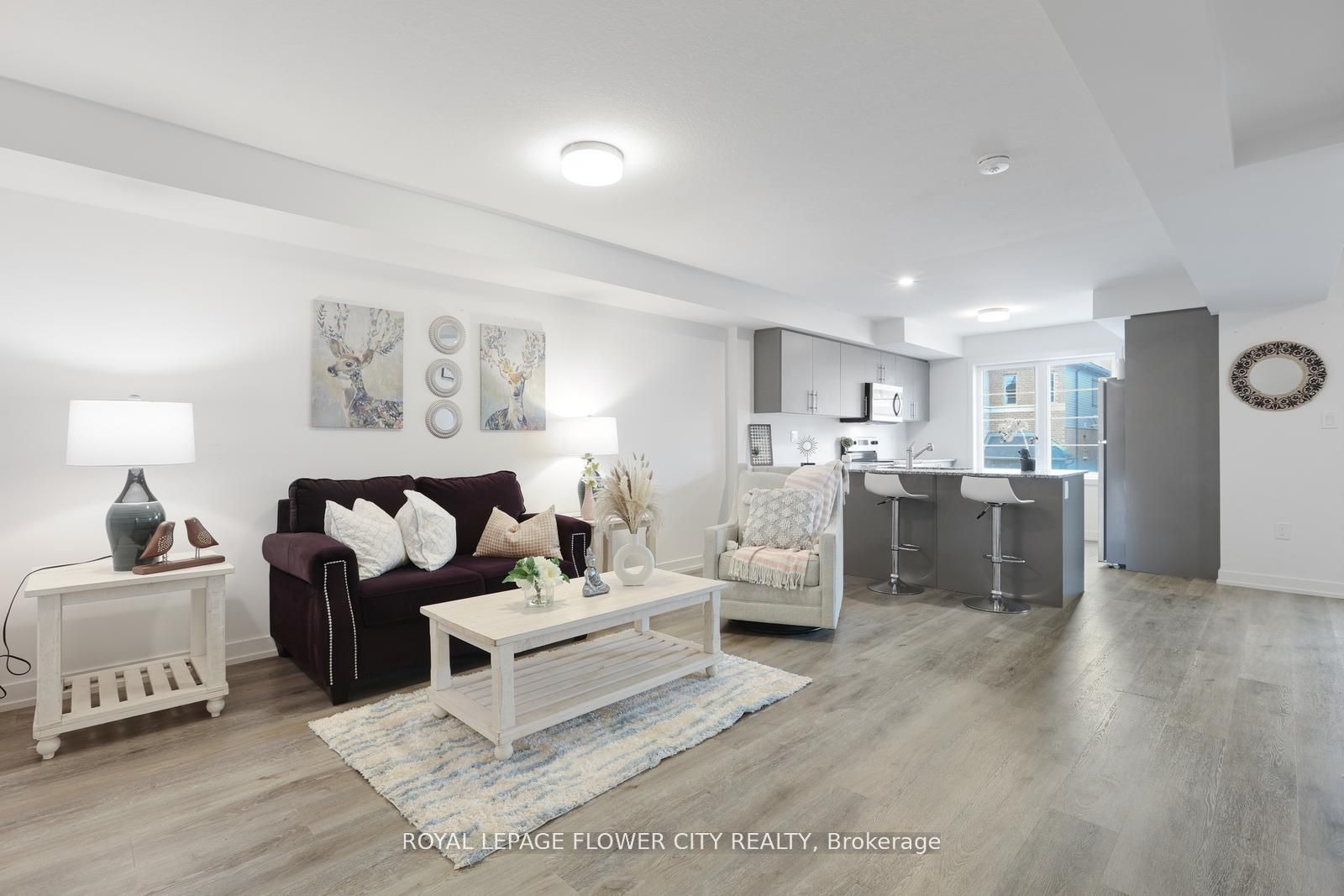 205 West Oak Tr, #16