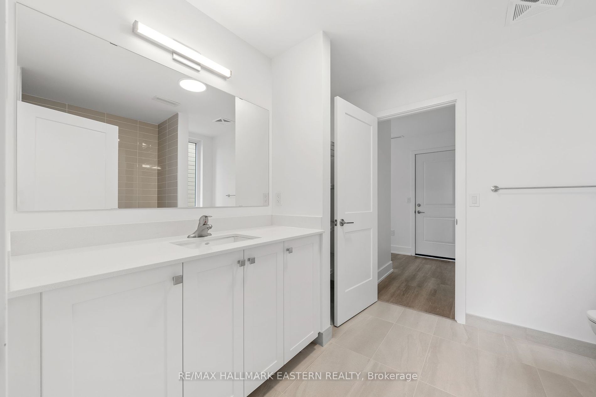 19 West Street N, #5