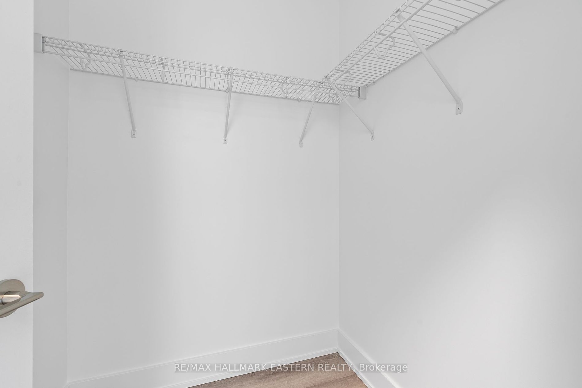 19 West Street N, #5