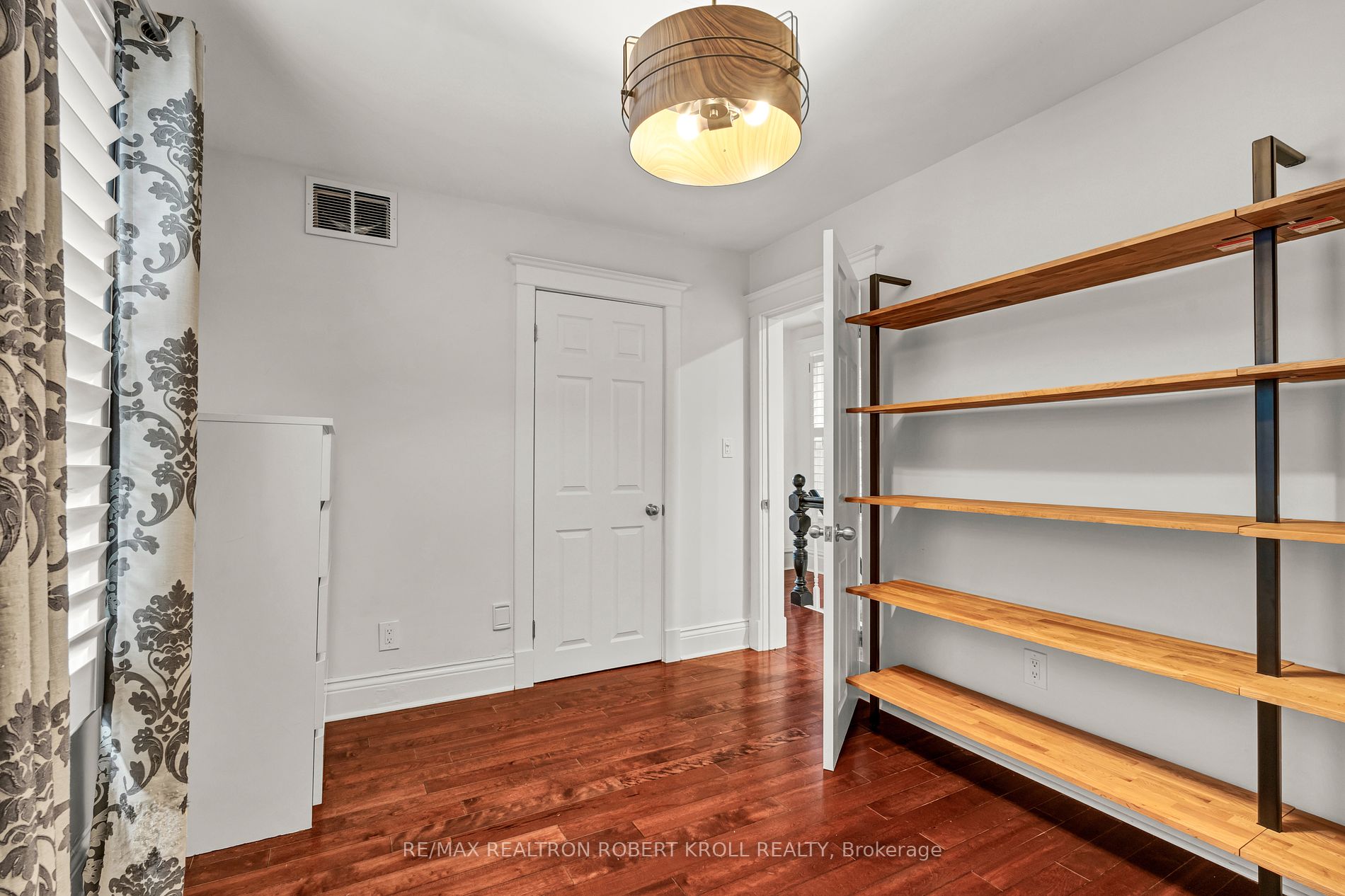 17 Avalon Pl