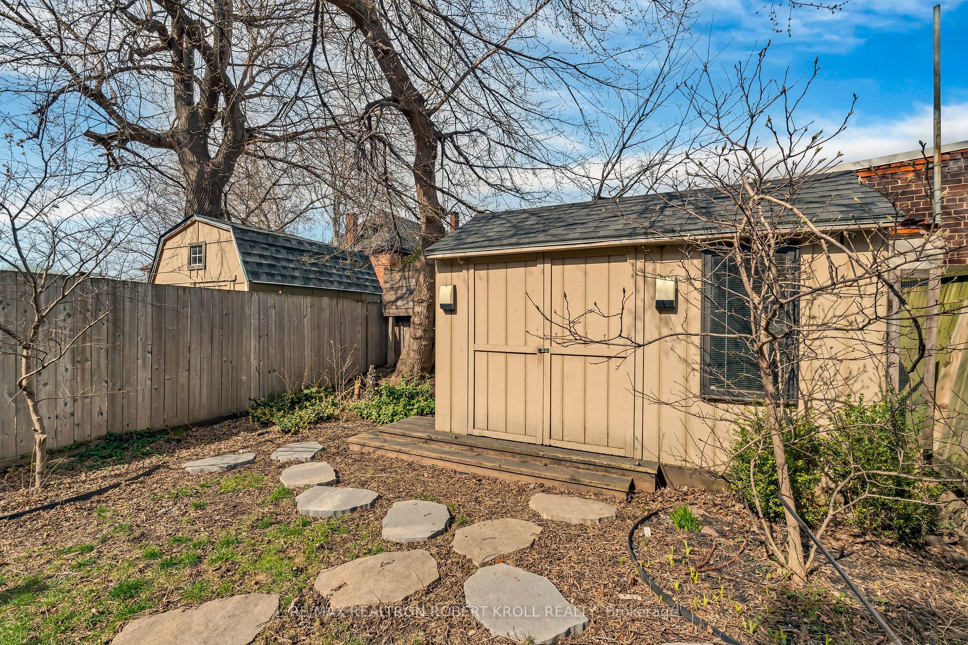 17 Avalon Pl