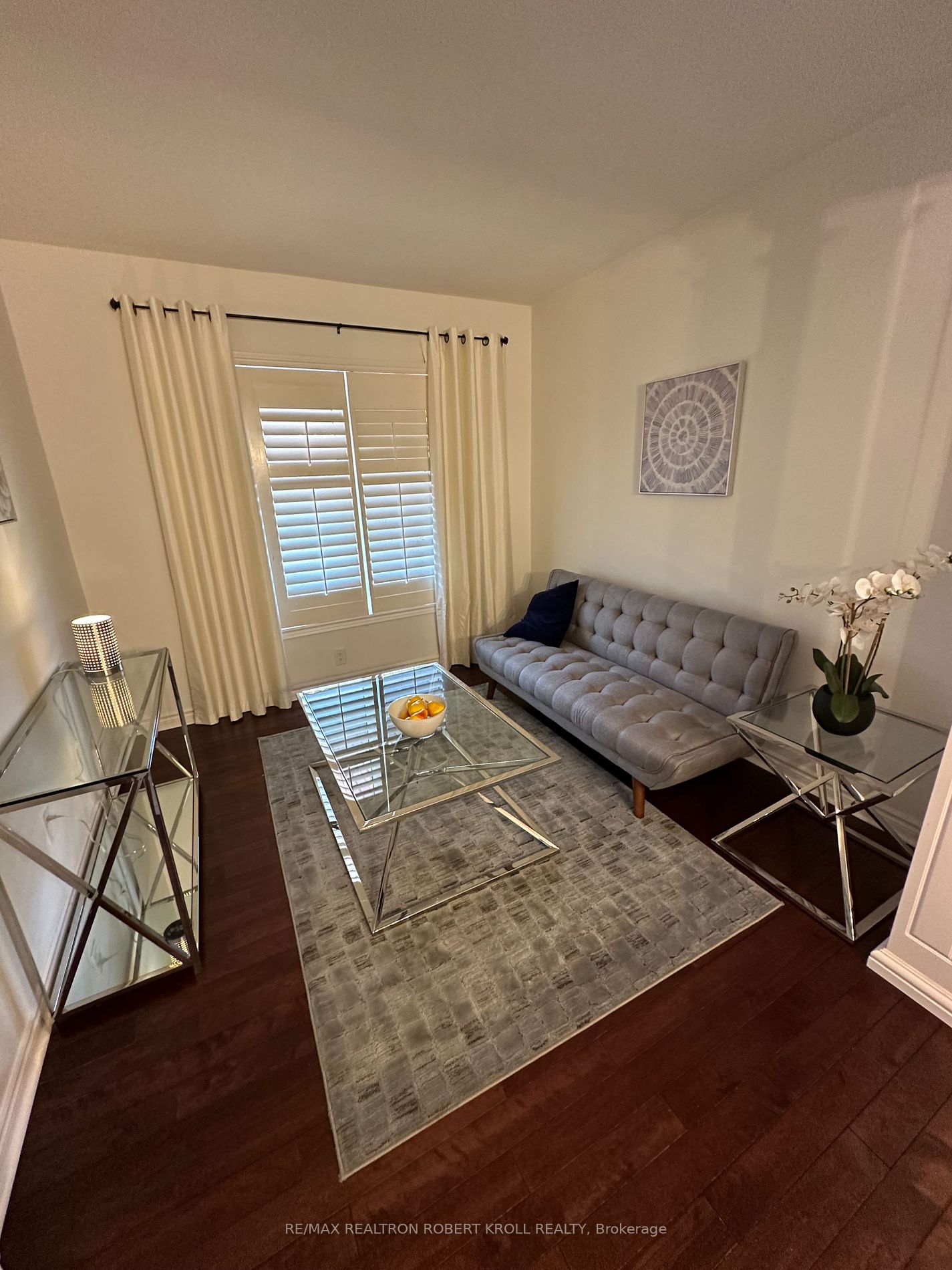 17 Avalon Pl