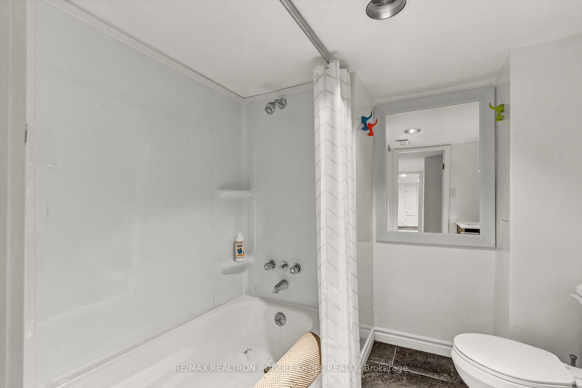 17 Avalon Pl