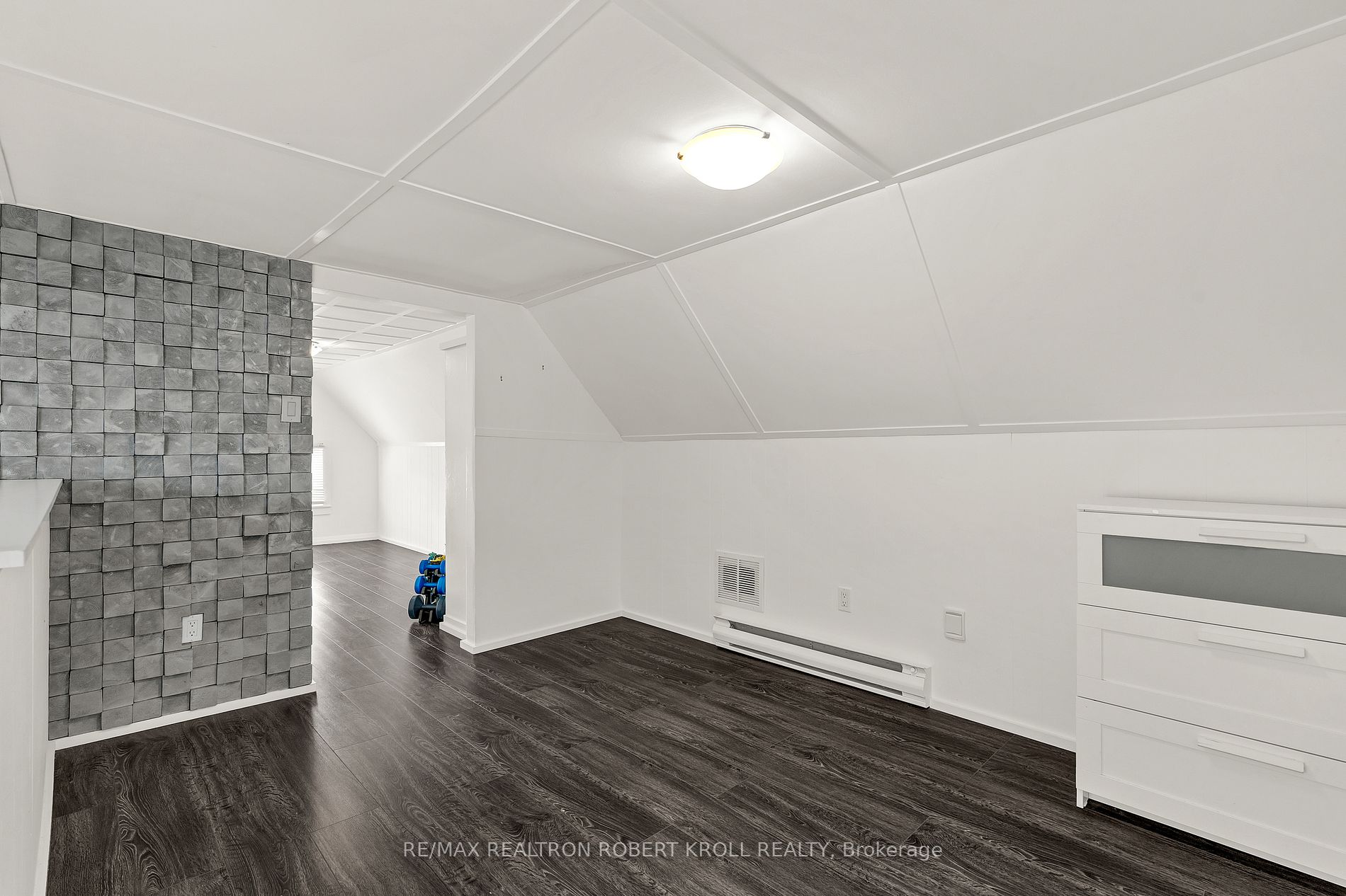 17 Avalon Pl