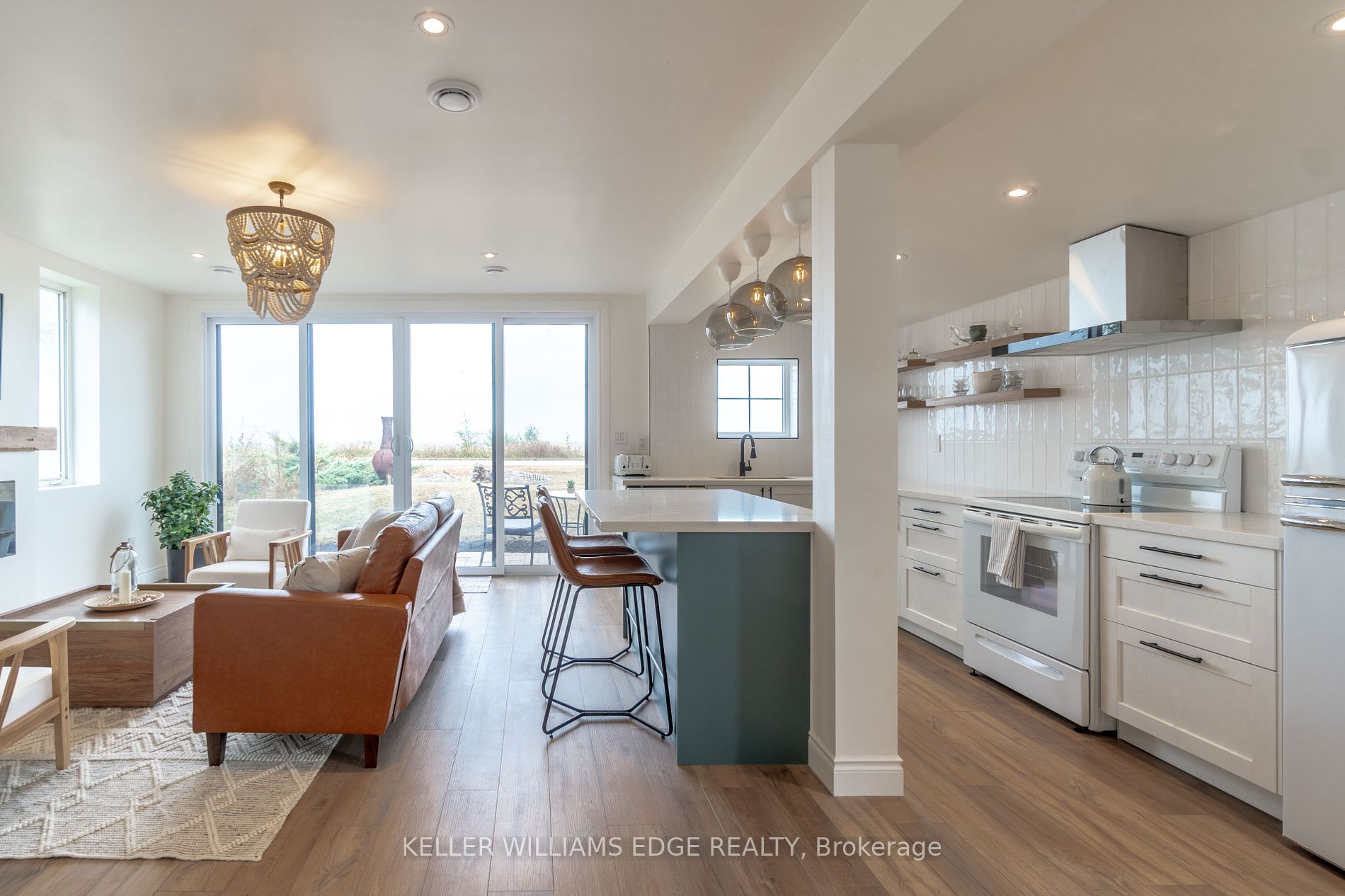 593 Beach Blvd