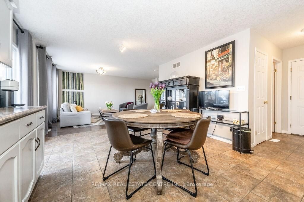 173 Clair Rd W