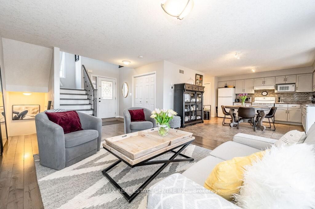 173 Clair Rd W