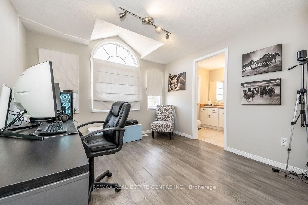 173 Clair Rd W