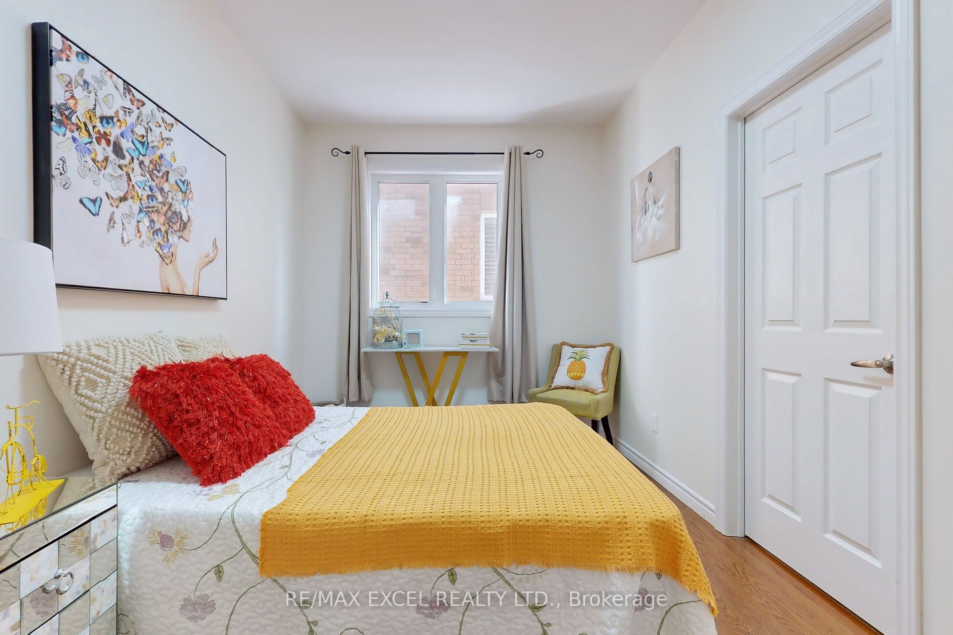 55 Ellis Crescent