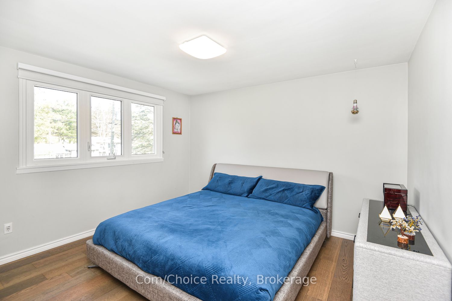 6 Johnston Ave
