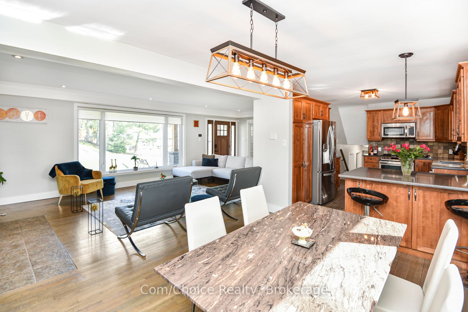 6 Johnston Ave