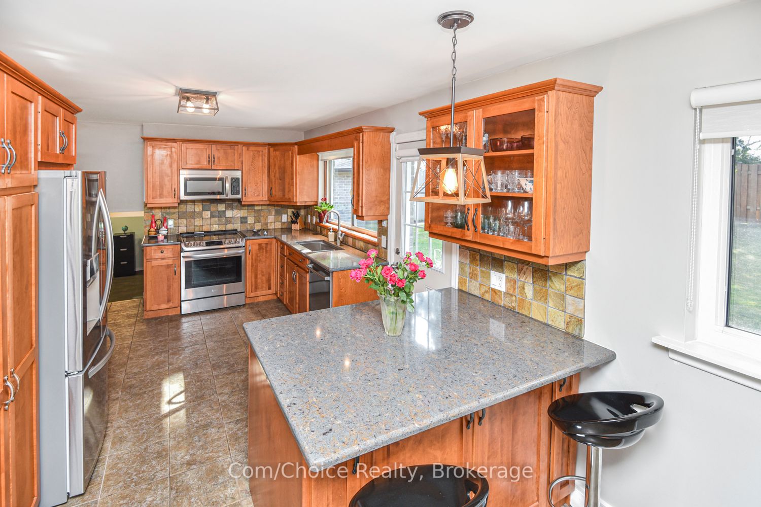 6 Johnston Ave