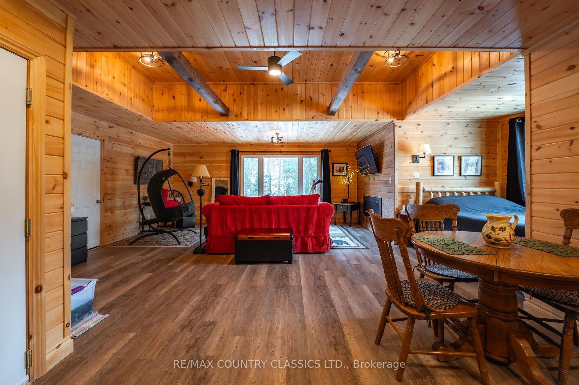 32 Shadowood Lane