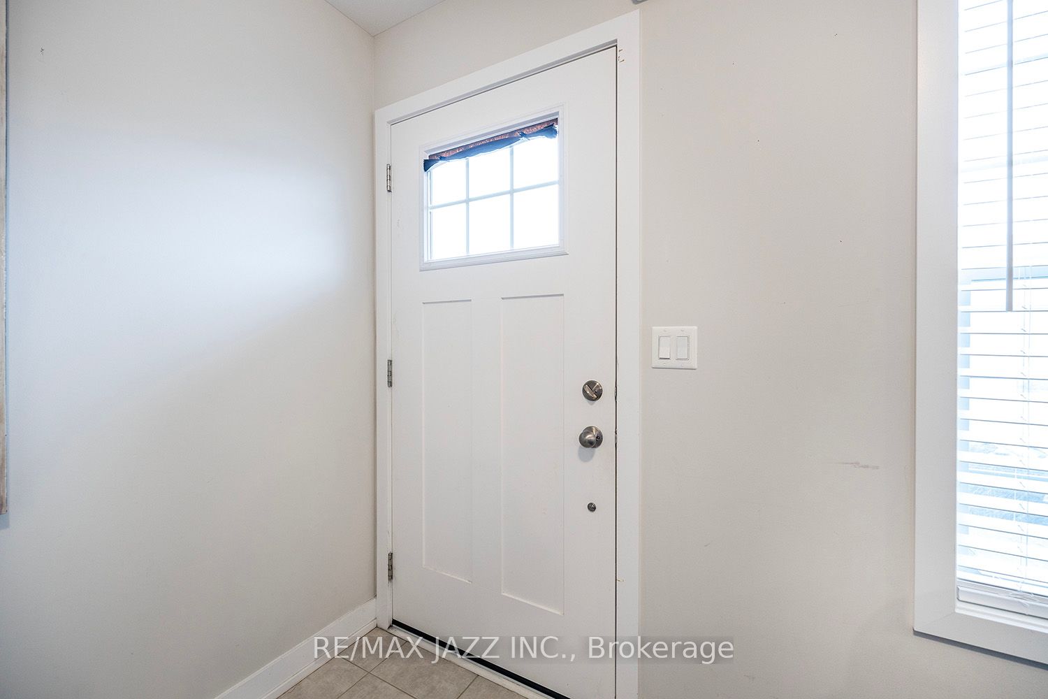 460 Lonsberry Dr, #407