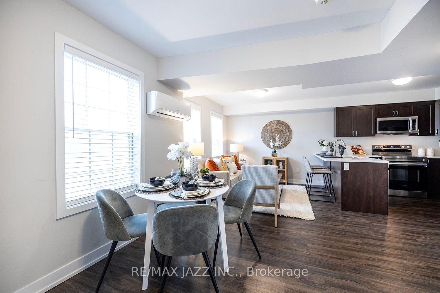 460 Lonsberry Dr, #407