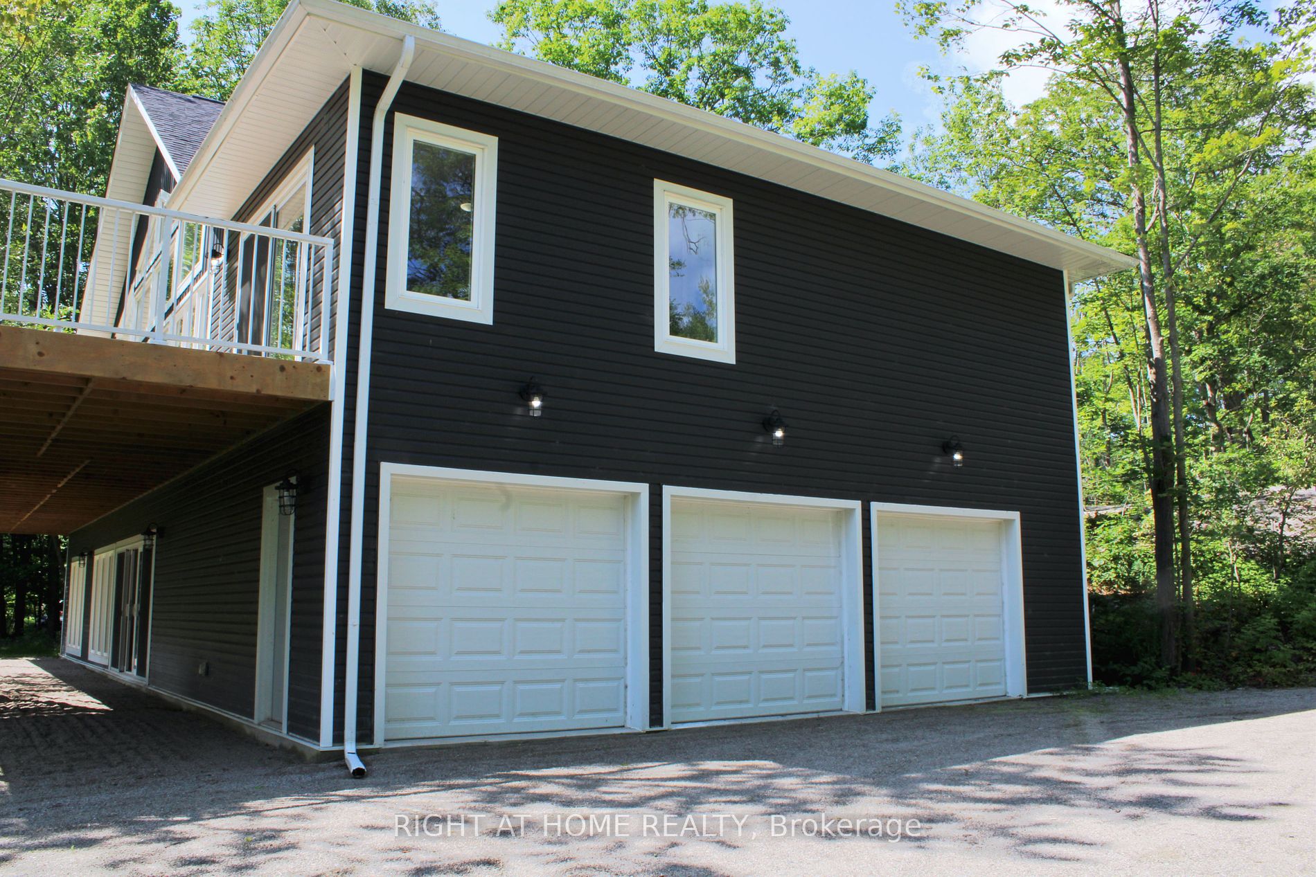 187 Lakeview Drive