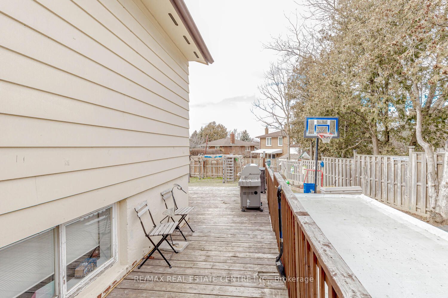 84 Elgar Avenue
