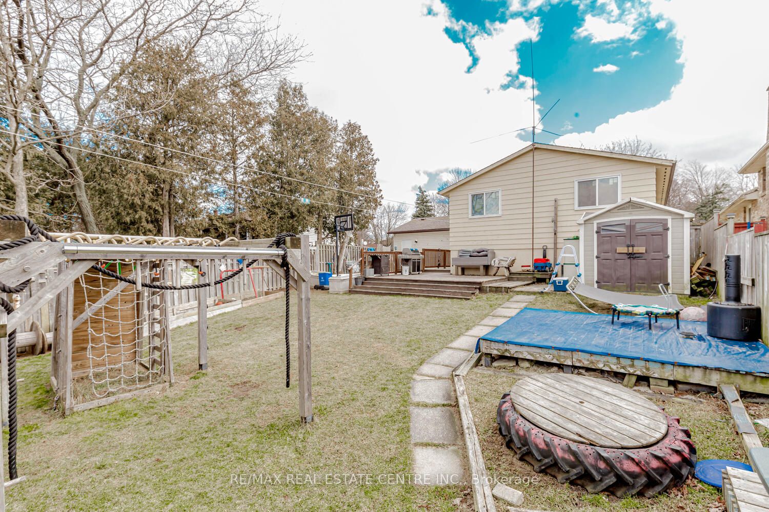 84 Elgar Avenue