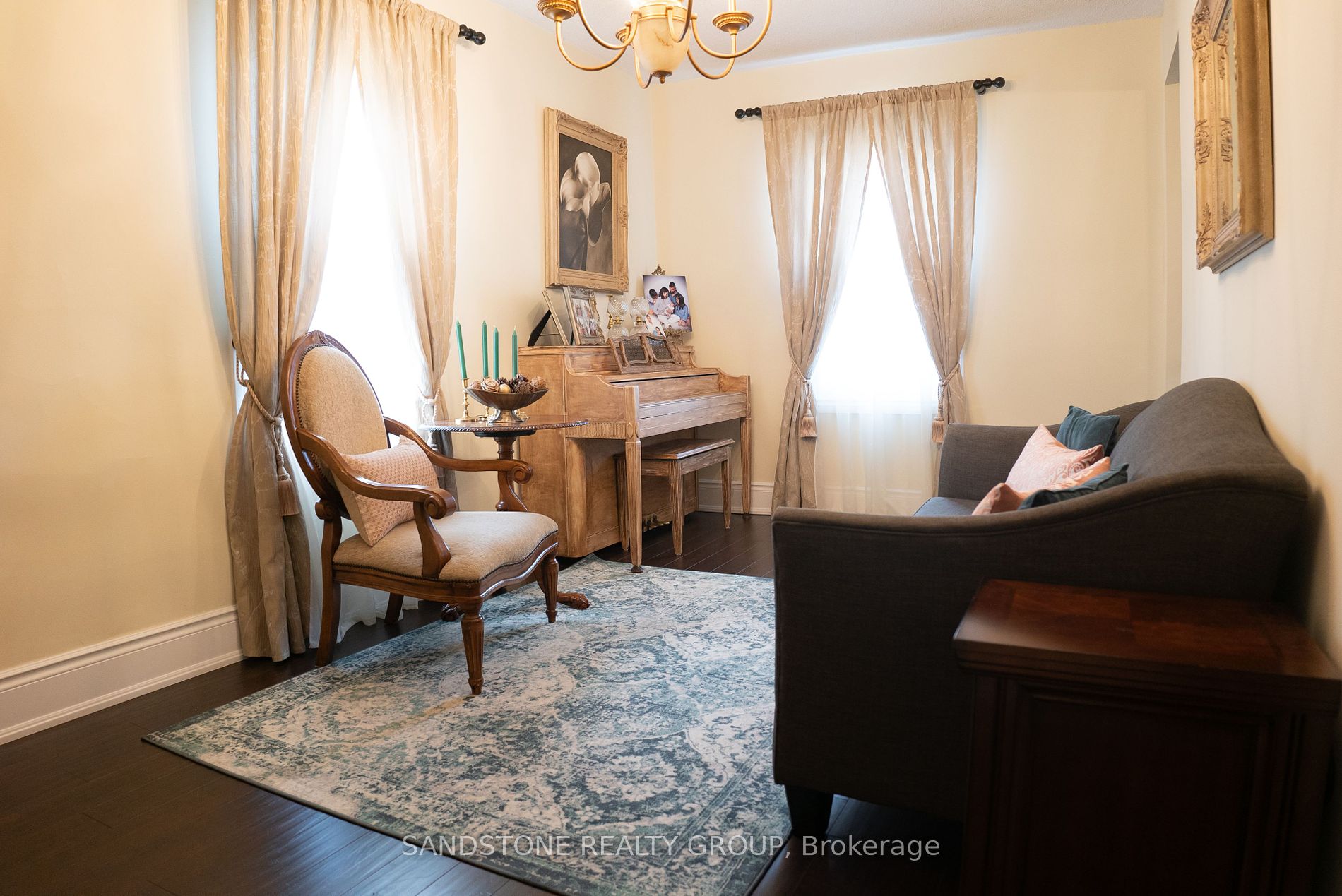 23 Elm Ave