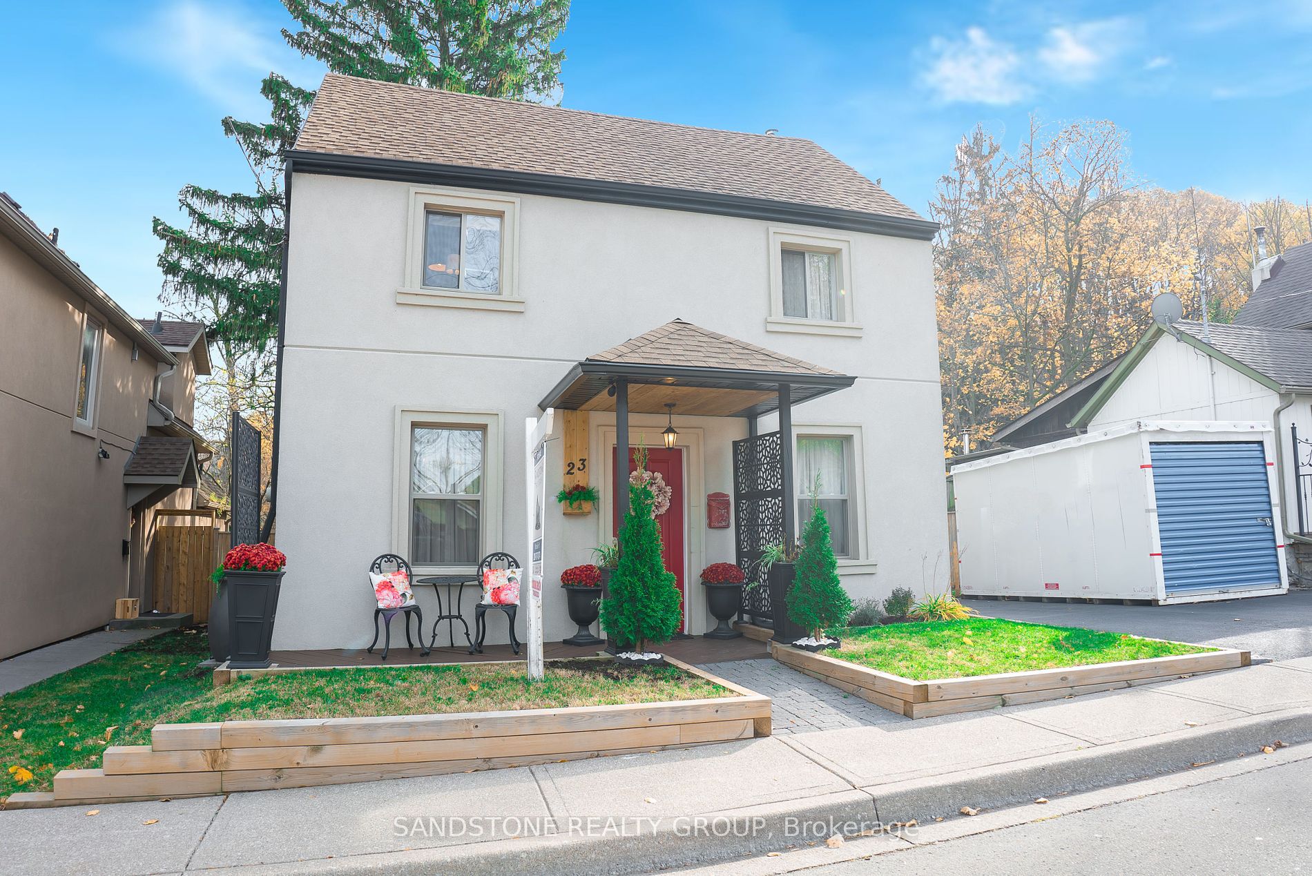 23 Elm Ave