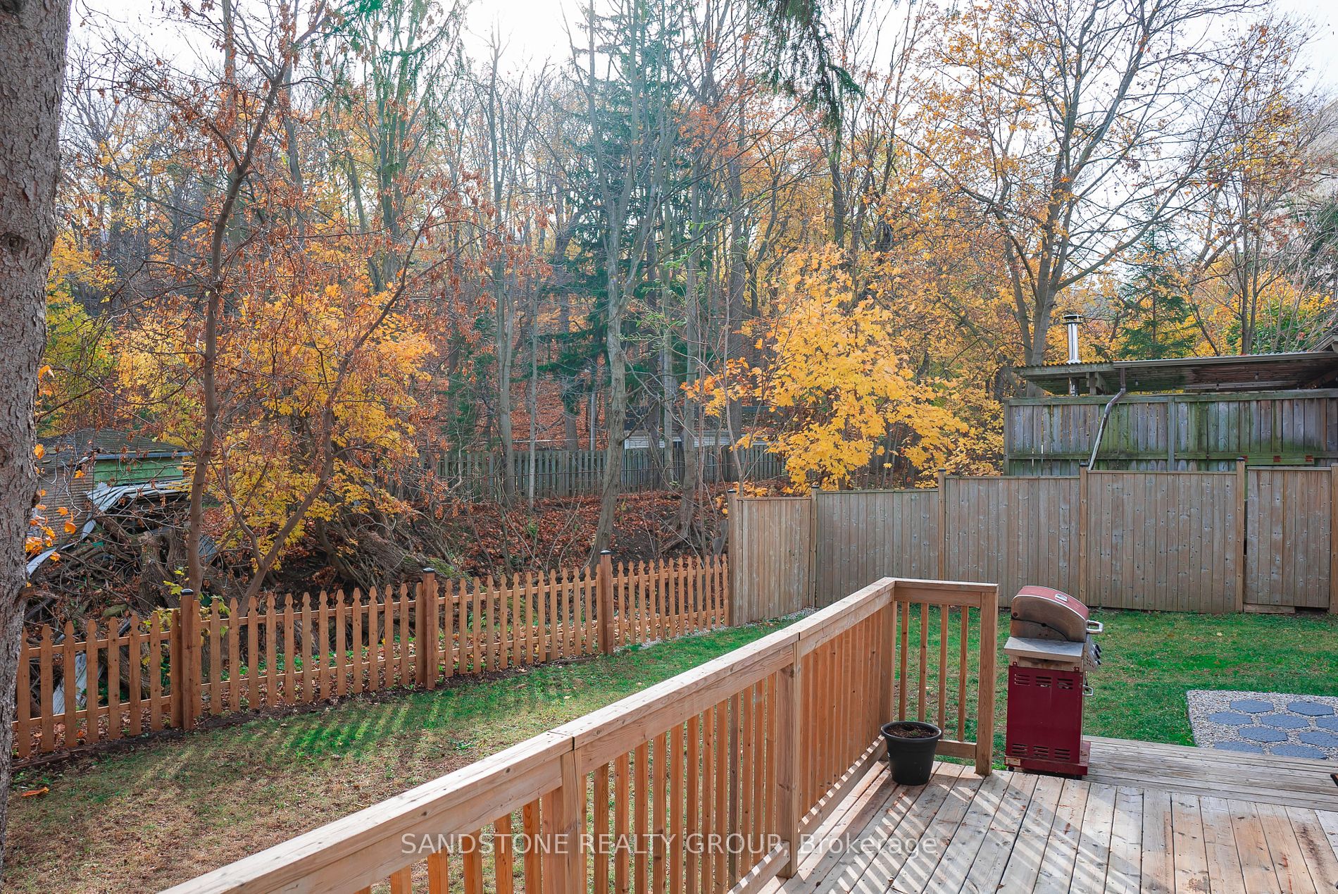 23 Elm Ave