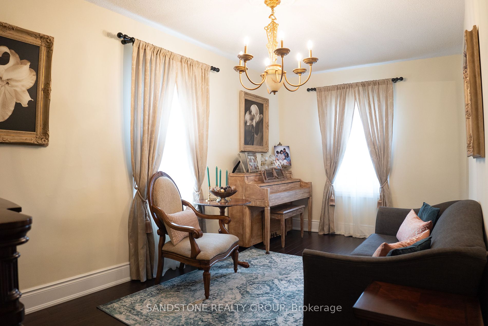 23 Elm Ave