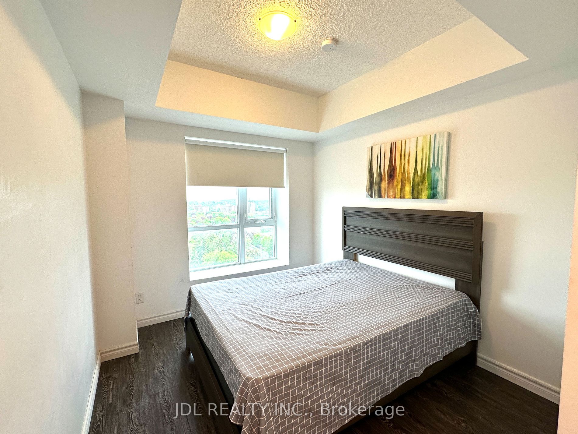 158 King St N, #1702