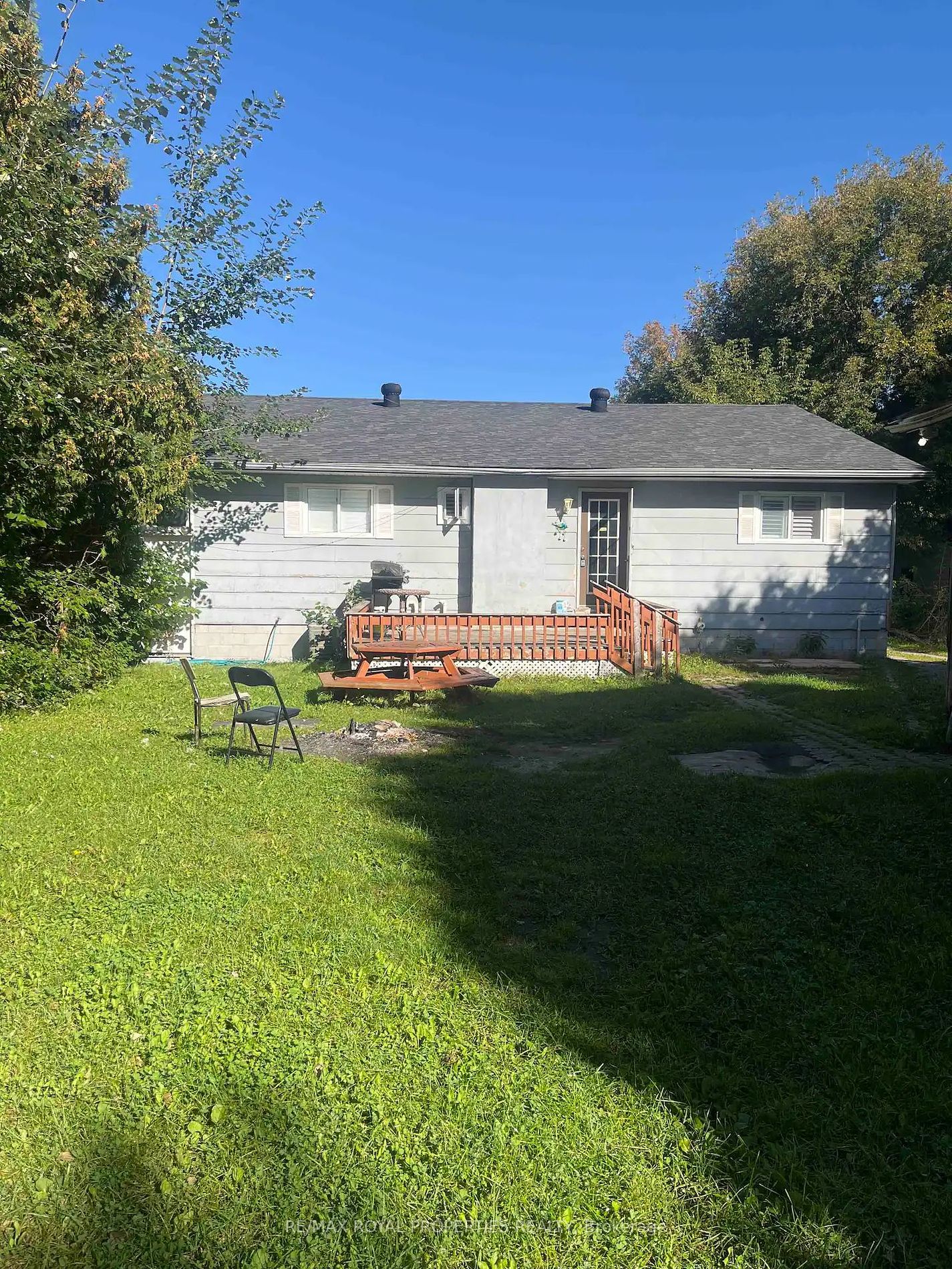 34 Robinson Avenue