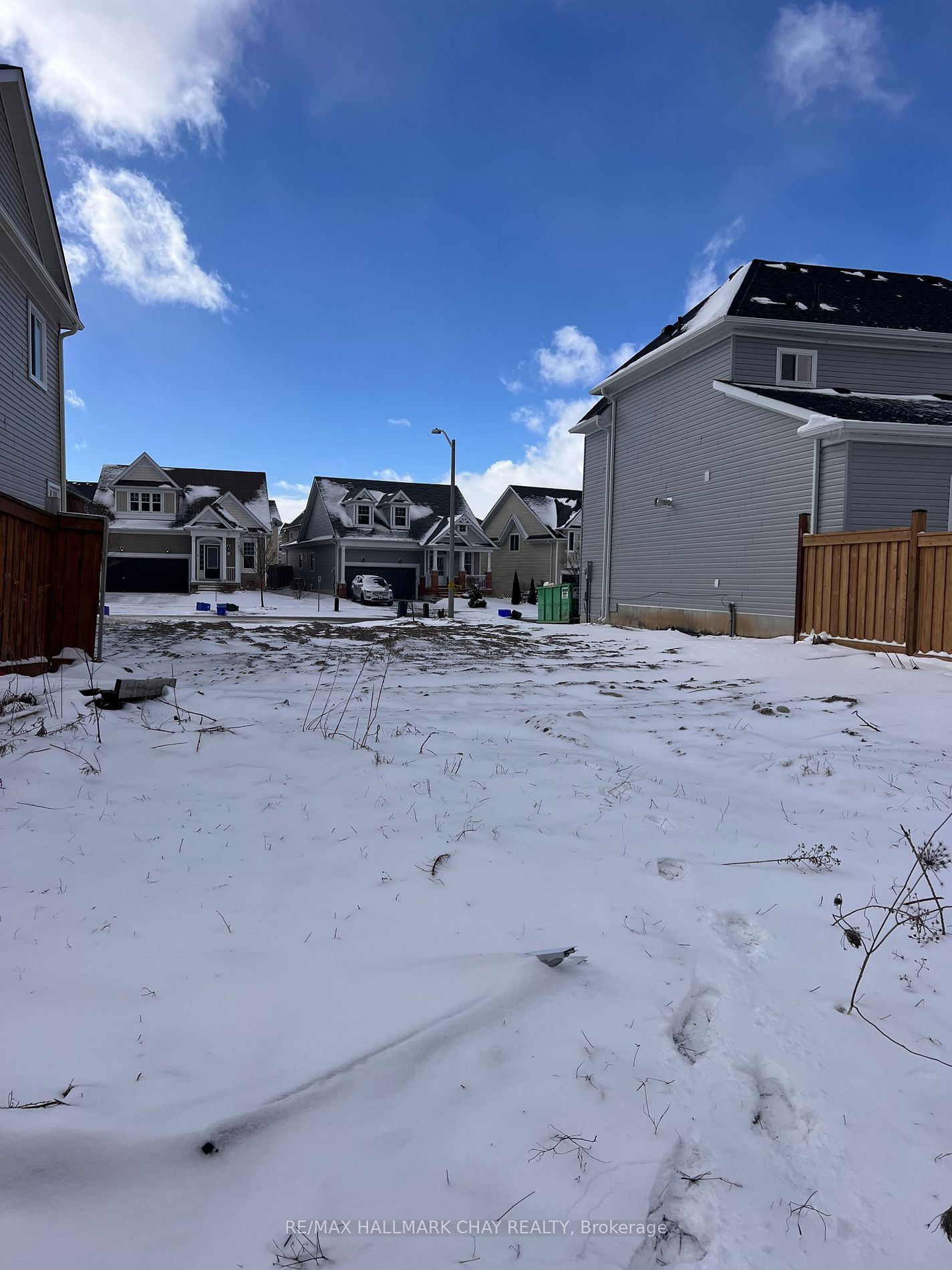 837 O'Reilly Crescent