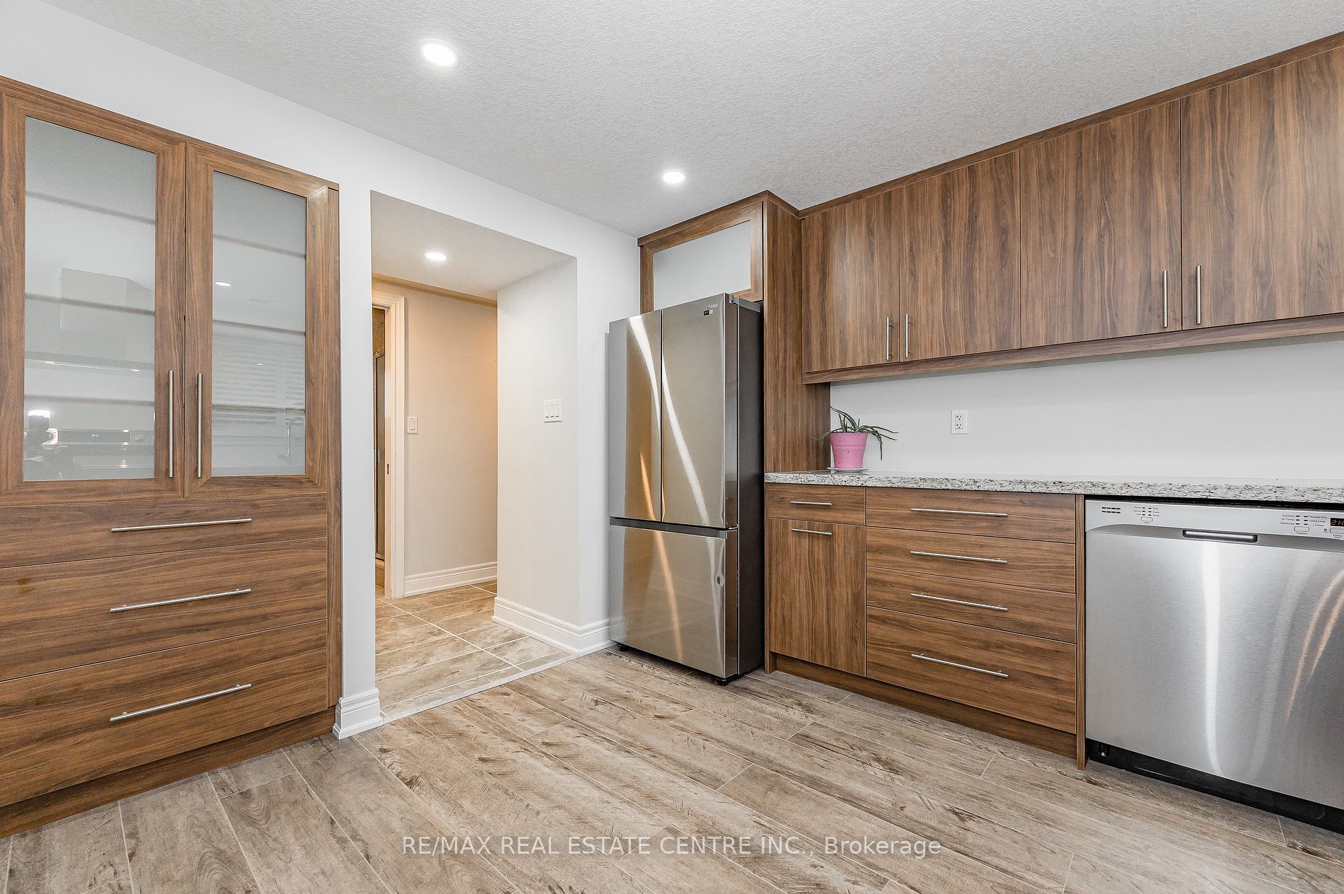 18 Summerside Cres