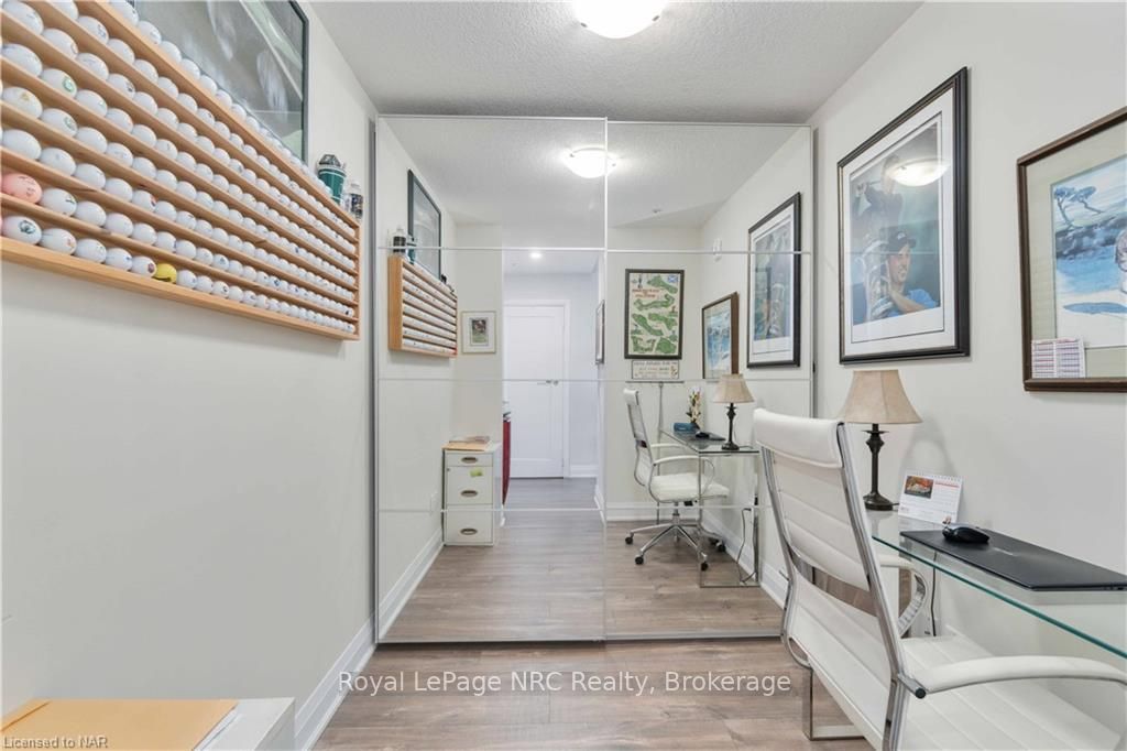 16 Concord Pl, #429