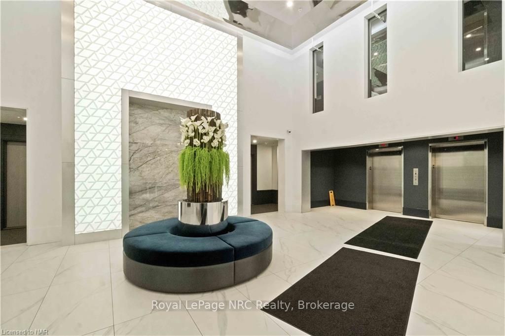 16 Concord Pl, #429