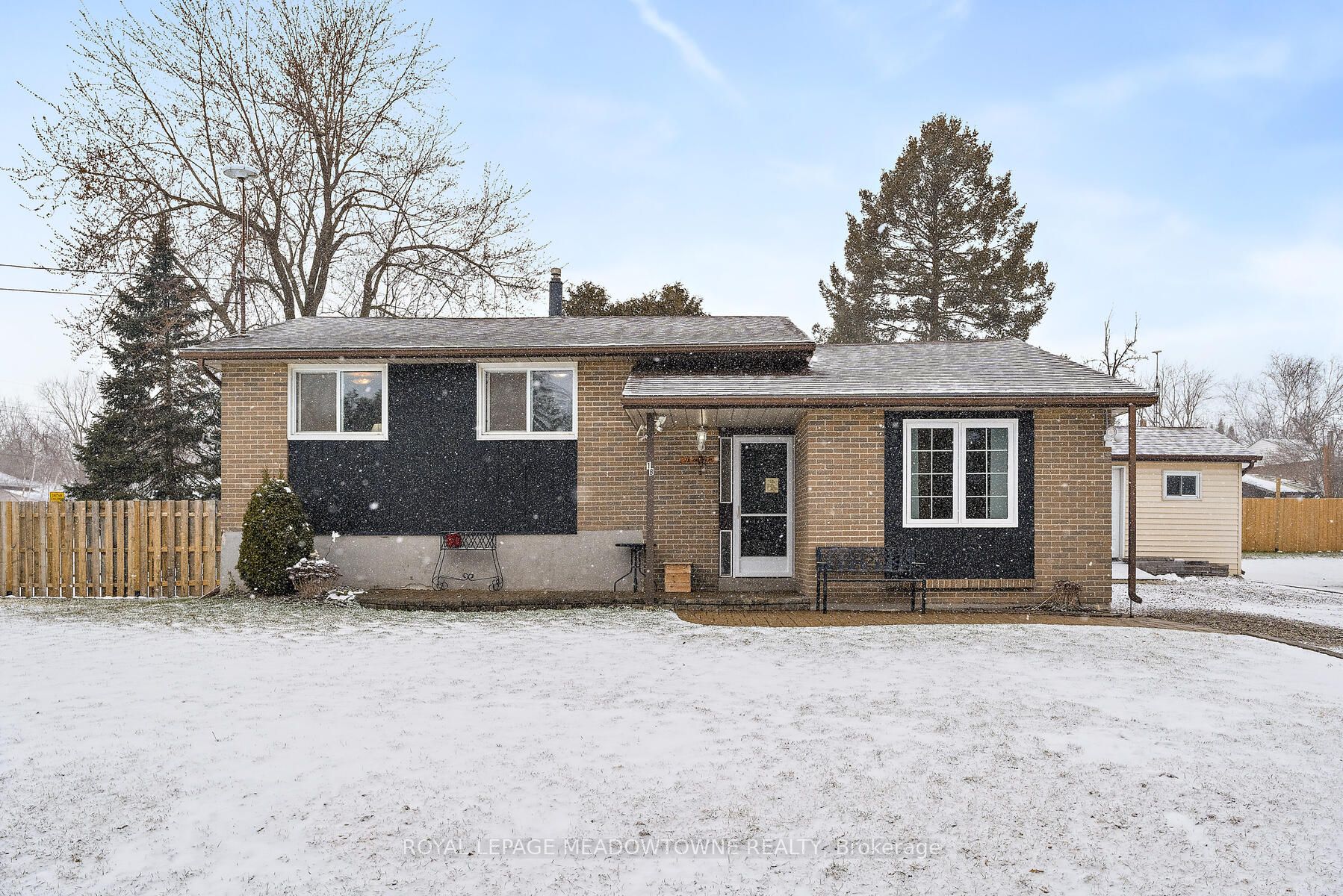 18 Church St