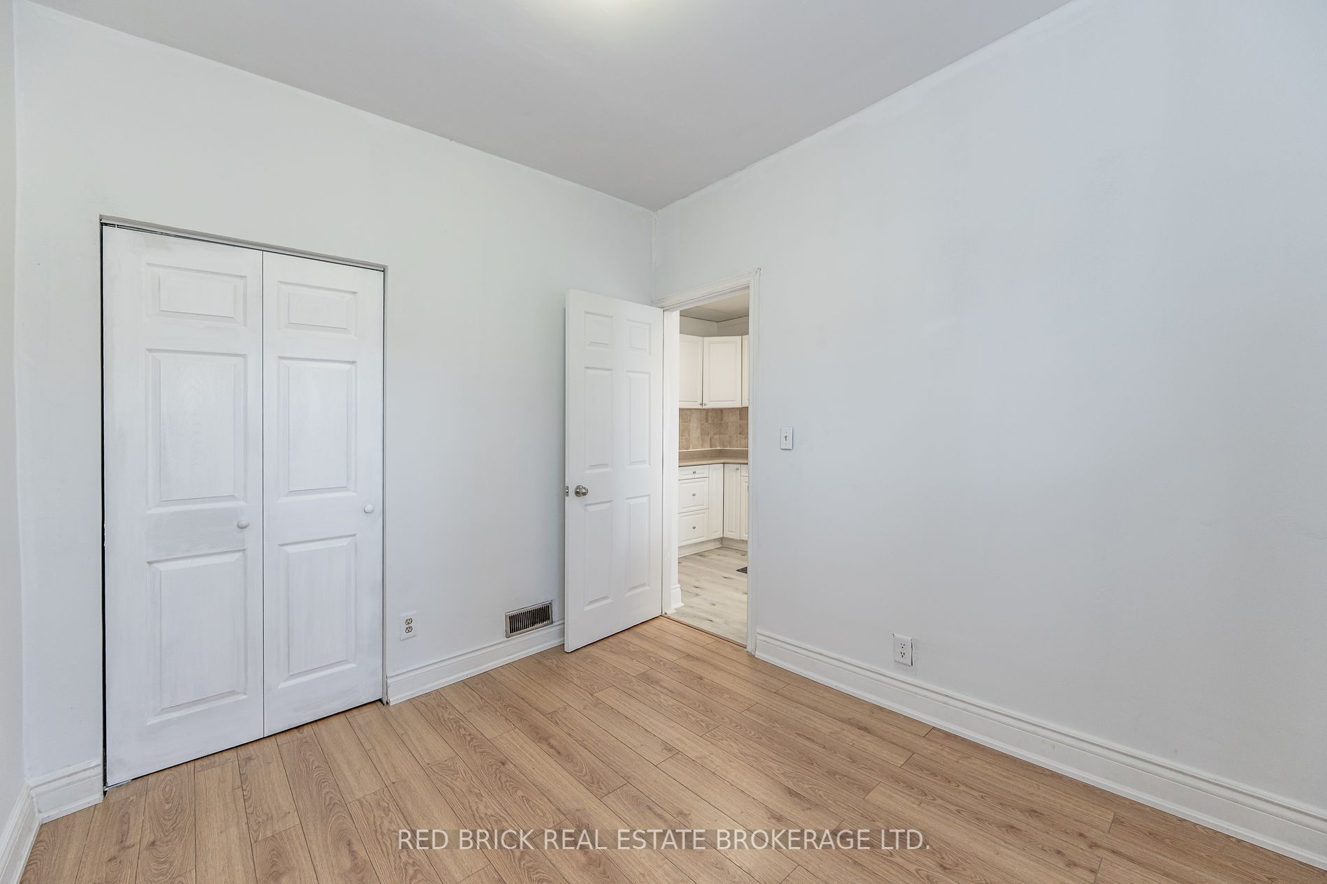 81 Beach Road