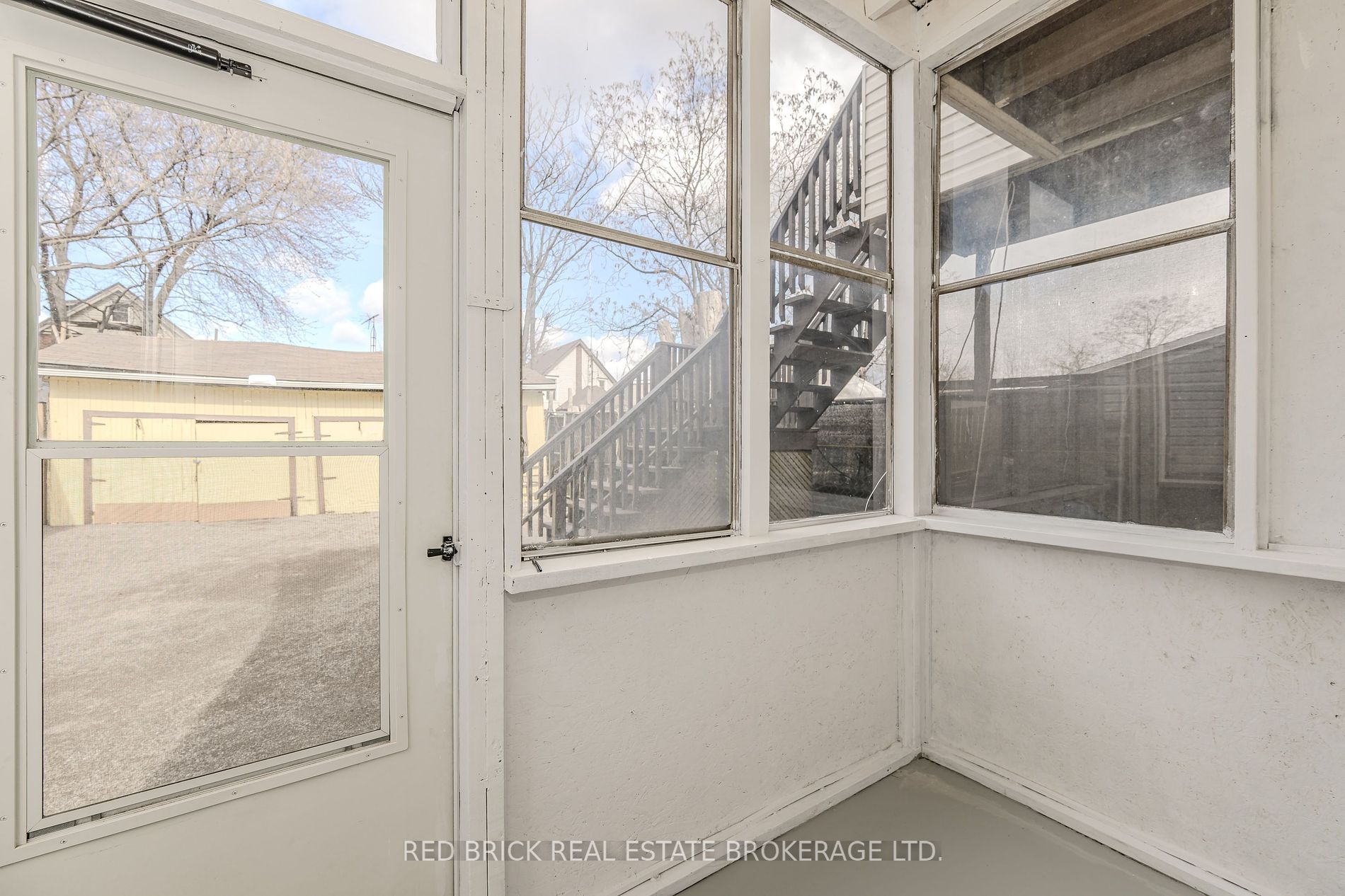 81 Beach Road