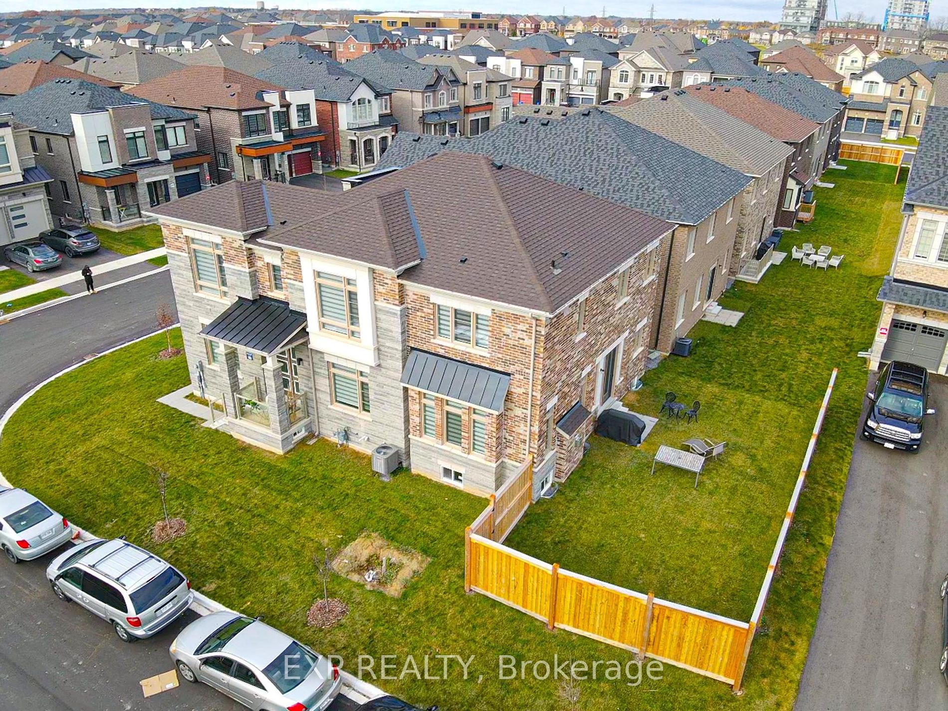 23 Zimmerman Gdns