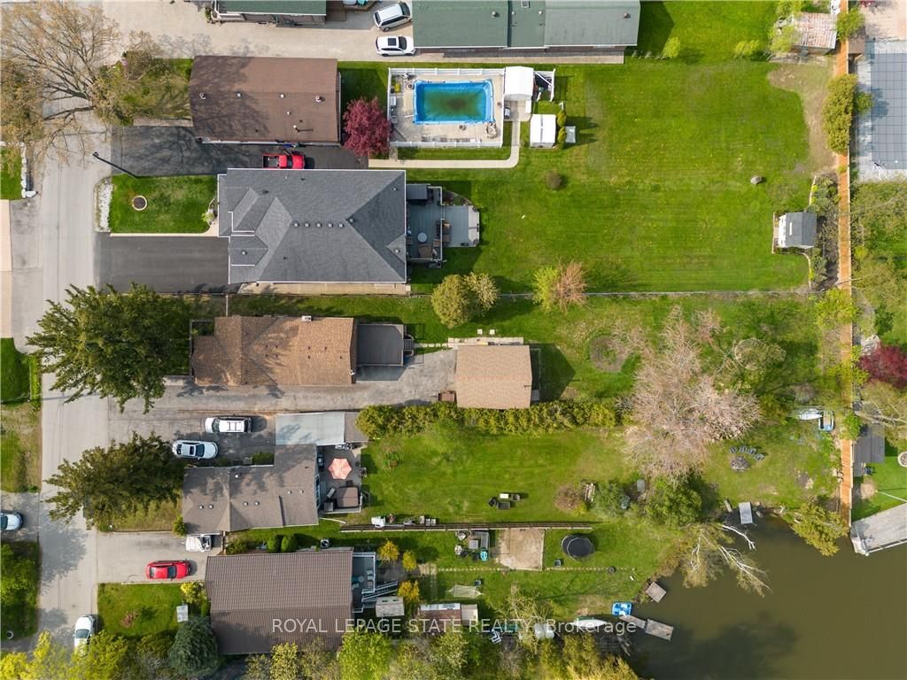 101 Teal Ave