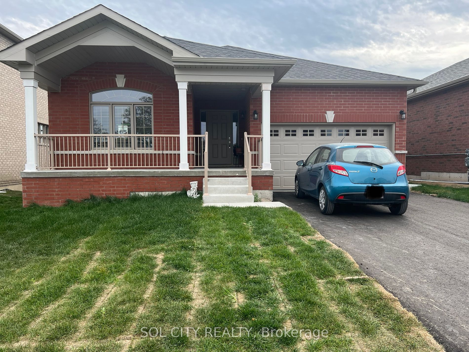 18 Carew Boulevard