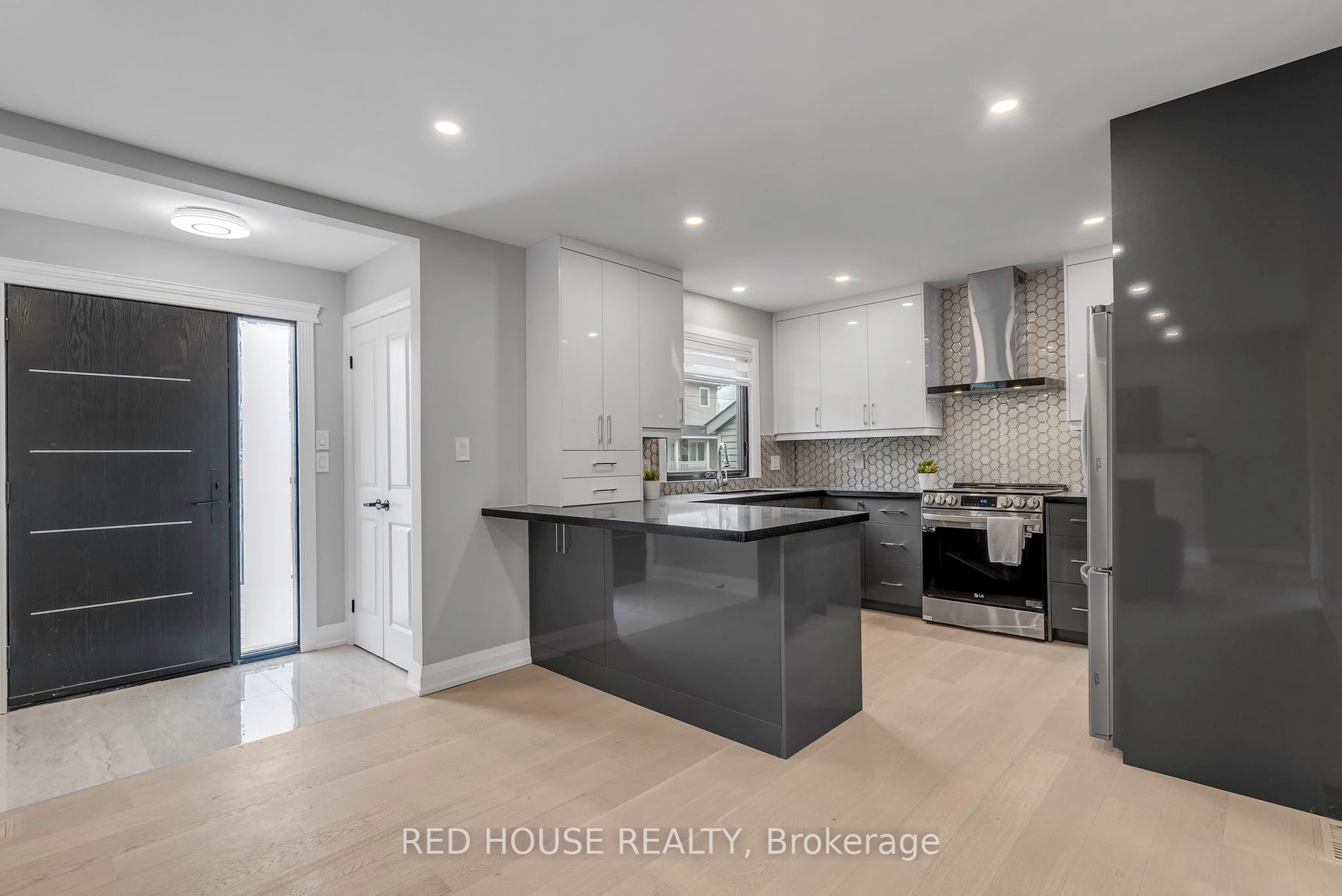10 Bayside Avenue
