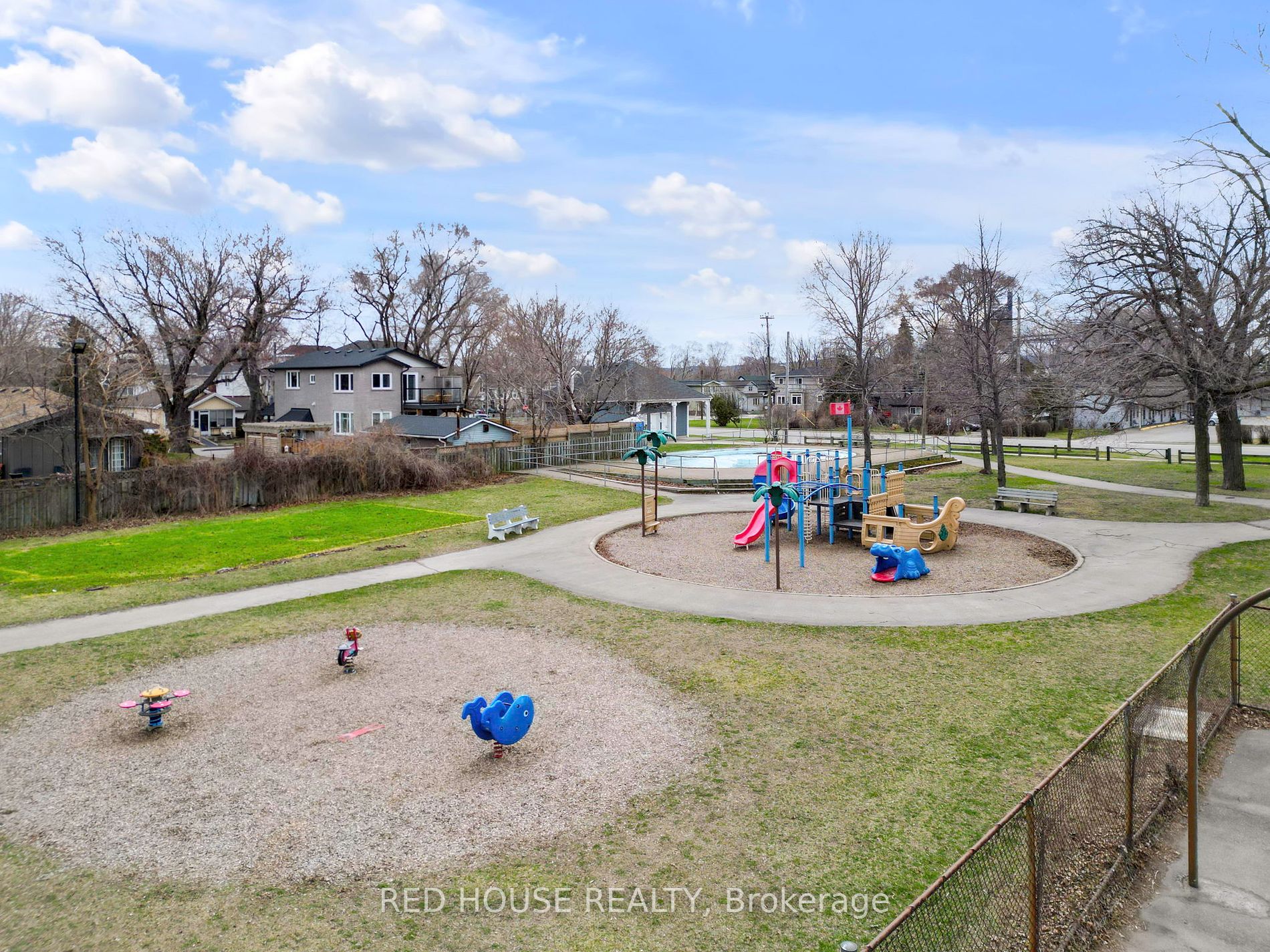 10 Bayside Avenue