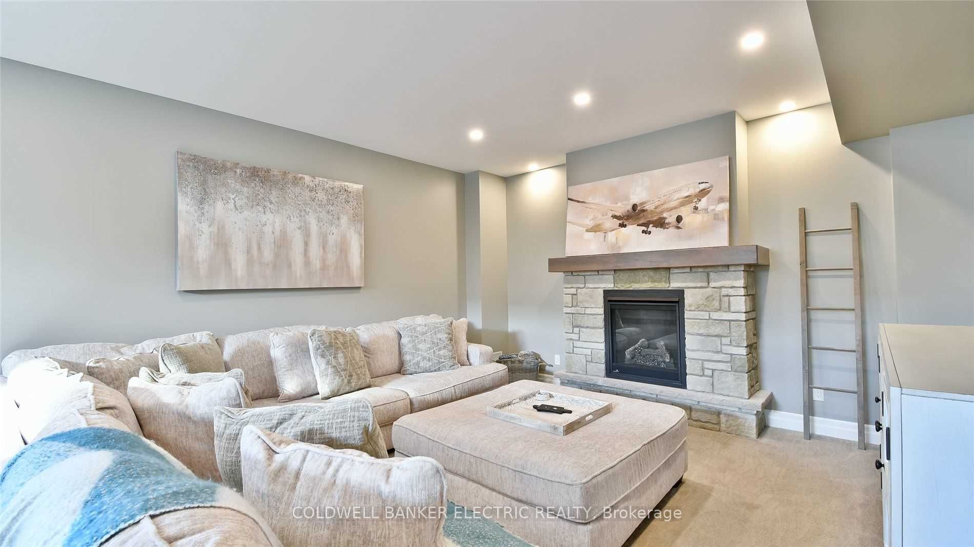 101 Chandler Cres