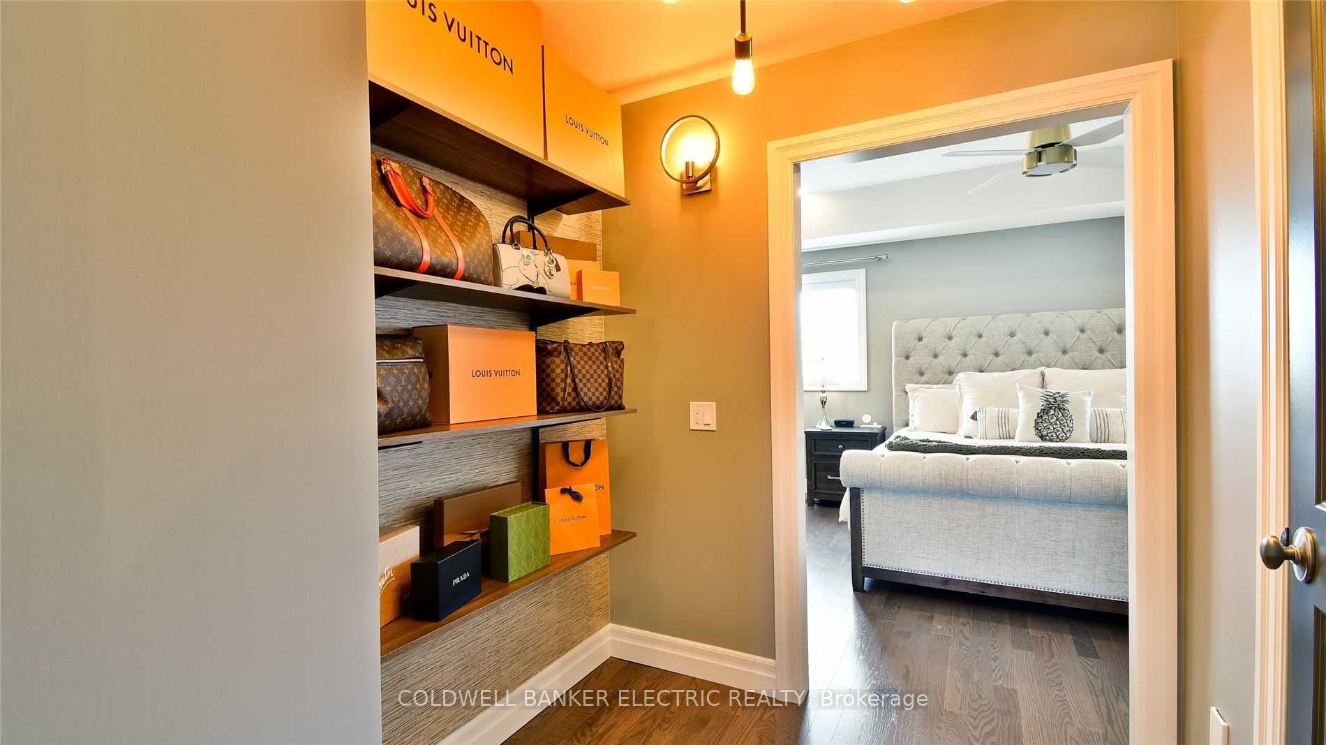 101 Chandler Cres