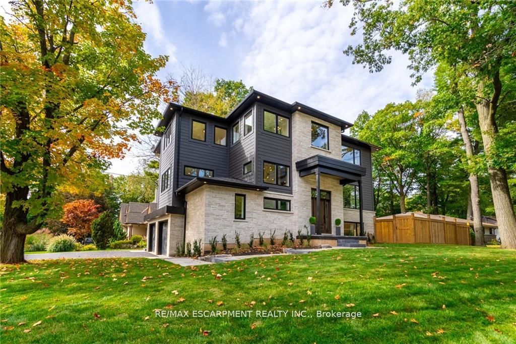 262 Robina Rd