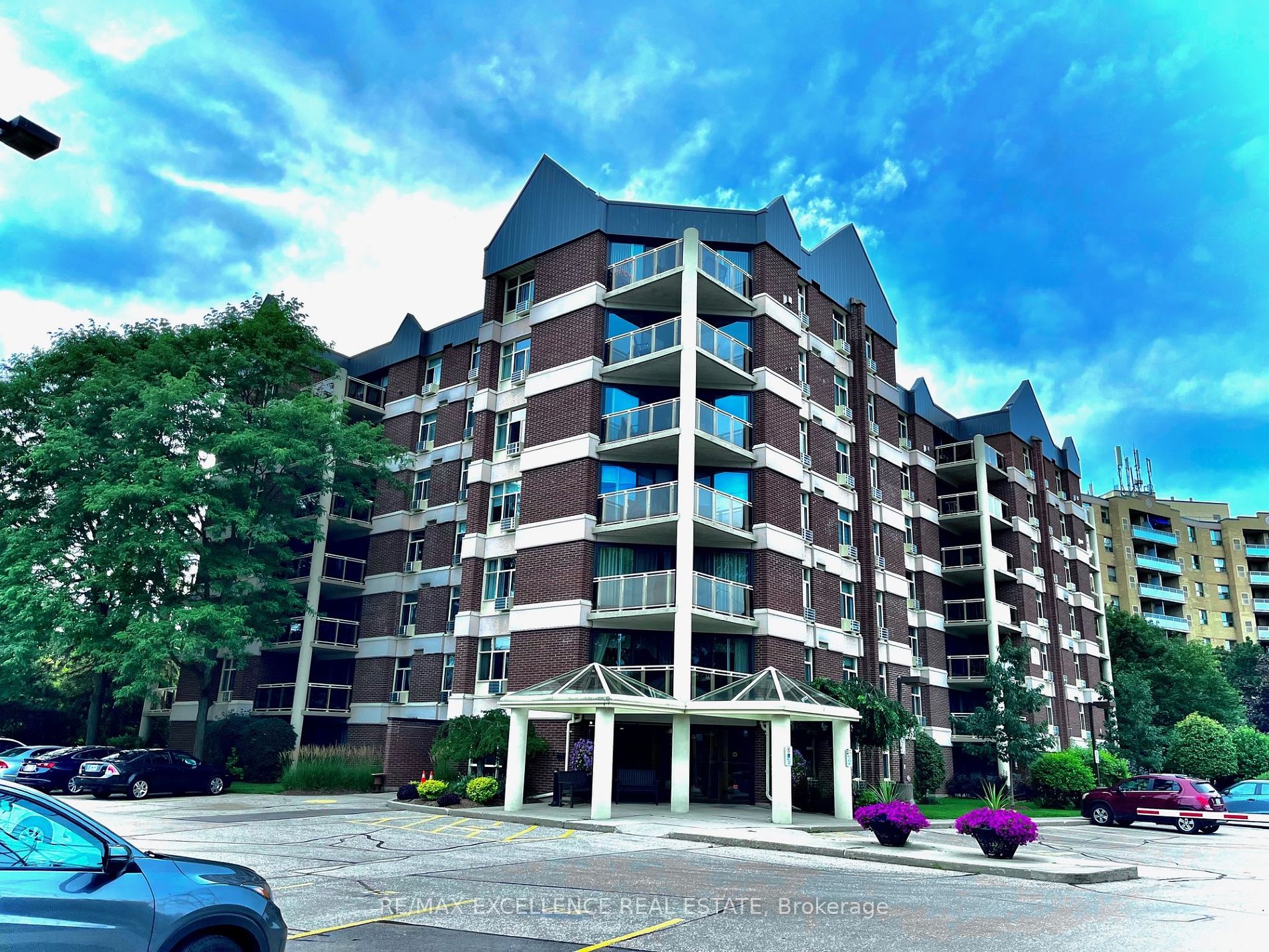 8 Christopher Court, #307